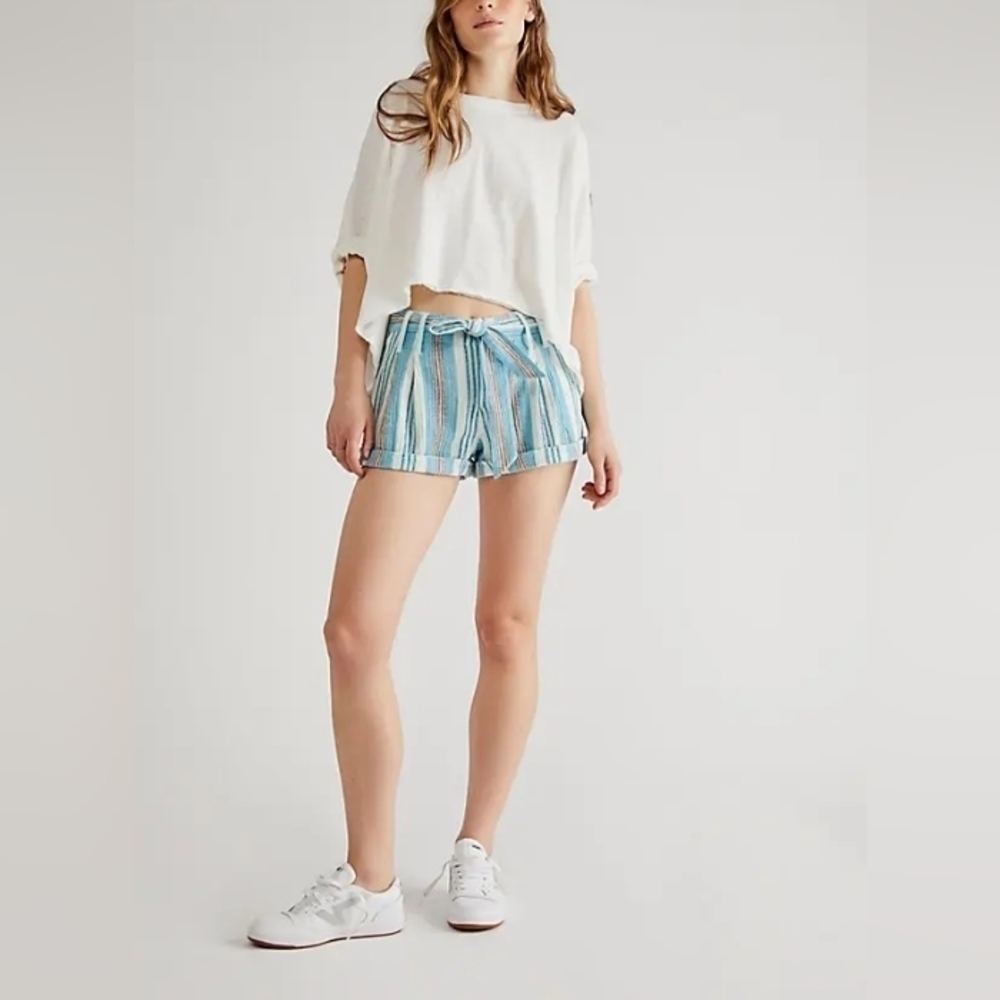 NWOT Free People Barbados Bloom Cotton Shorts Size 4